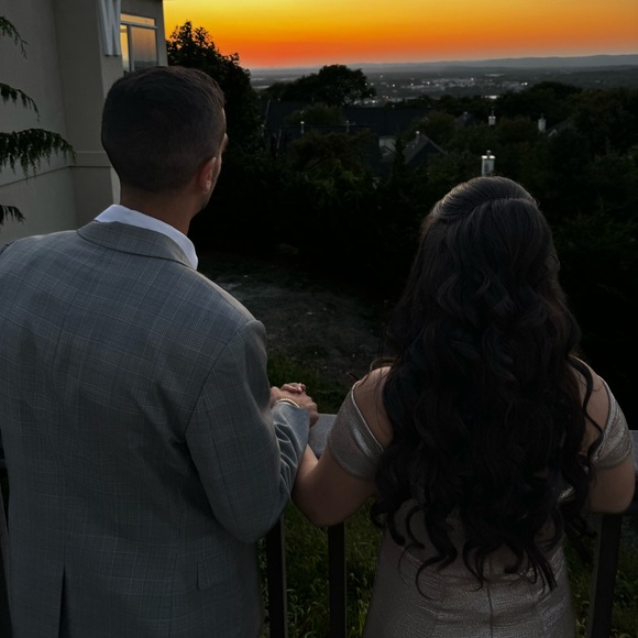 Elegant Gold Evening Gown - Picture 4 of 8